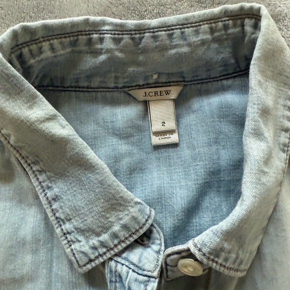 J. Crew Blue Button Down Shirt Classic Wash Denim Style - Picture 2 of 4